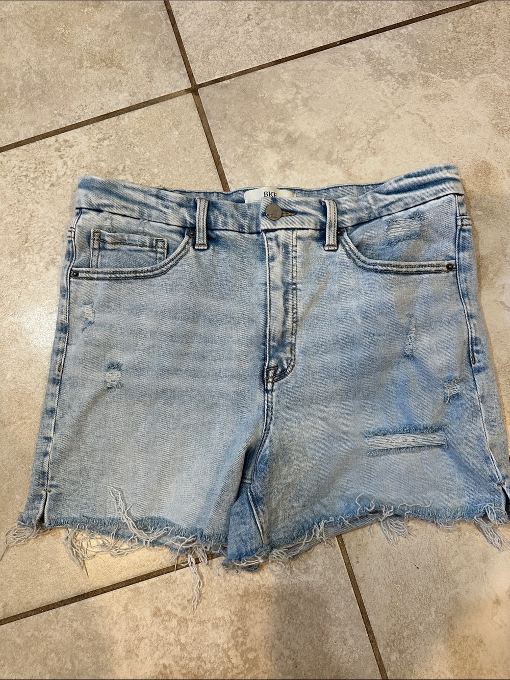 Buckle BKE Andi Mid-Rise Denim Shorts 32 Destroy